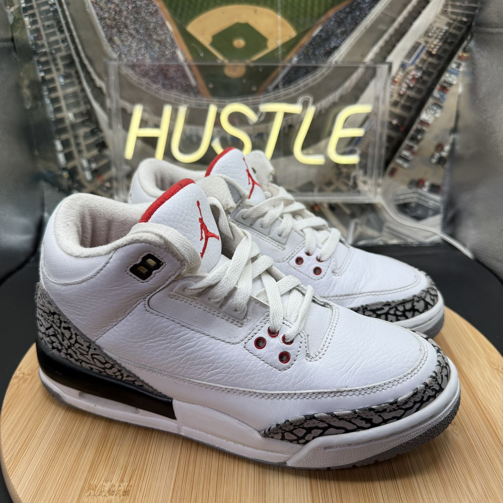 Nike Air Jordan III White Cement 2011 Retro (GS) SZ 5.5Y - photo 2