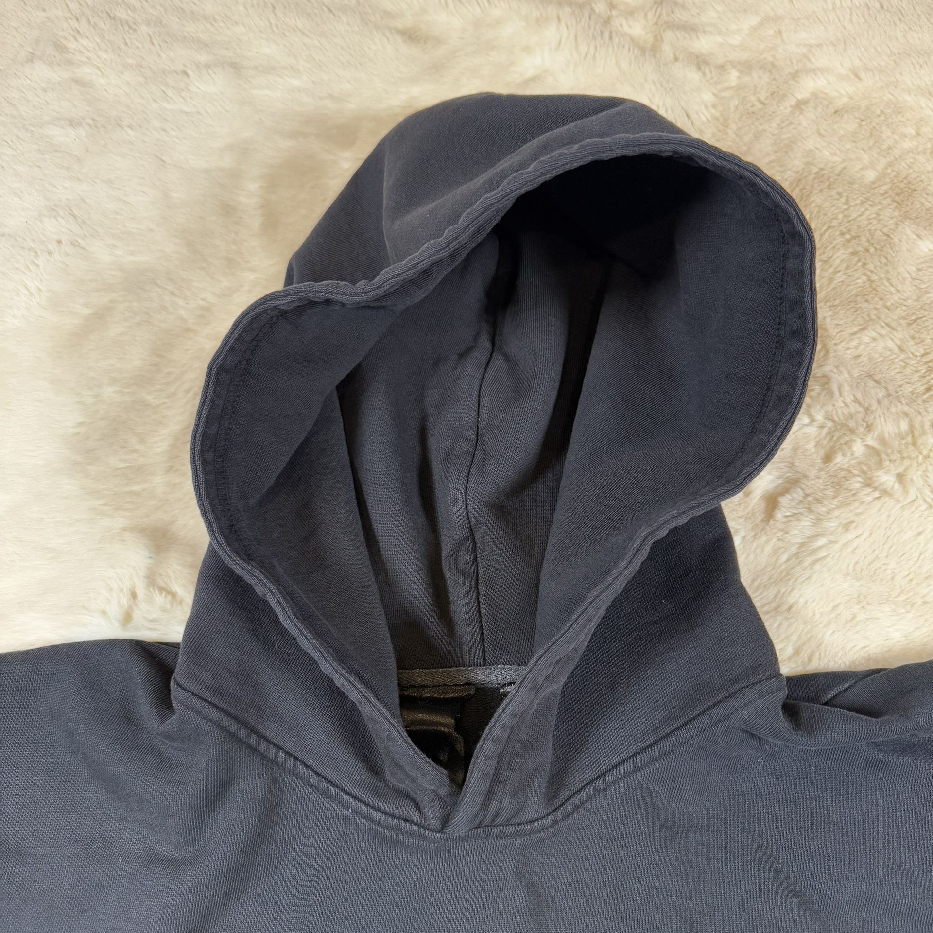 VLONE “Stay Away From Your Friends” Hoodie Sz 2XL - photo 3