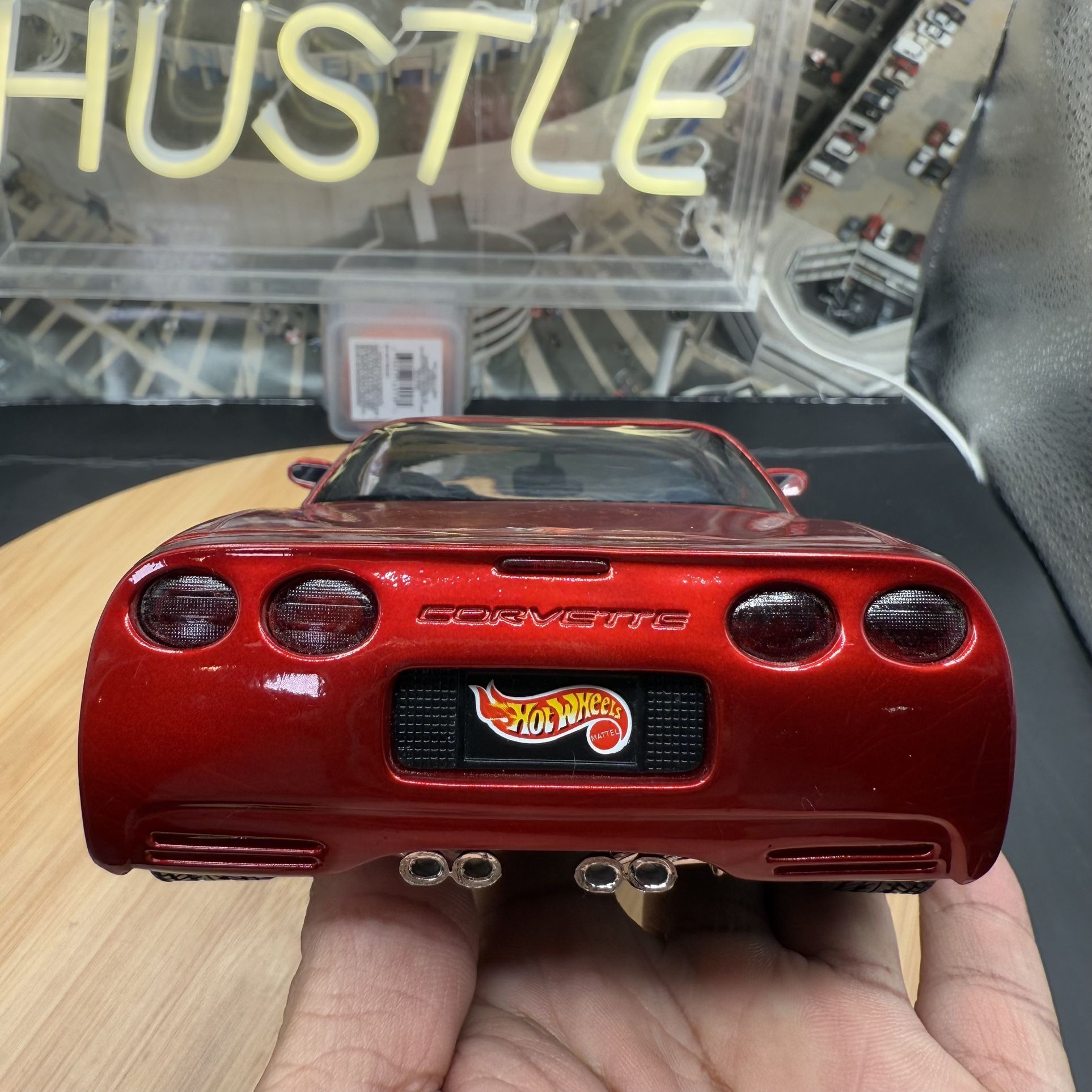 1999 Hot Wheels 00 Chevrolet Corvette C5 Red 1:18 Diecast - photo 5