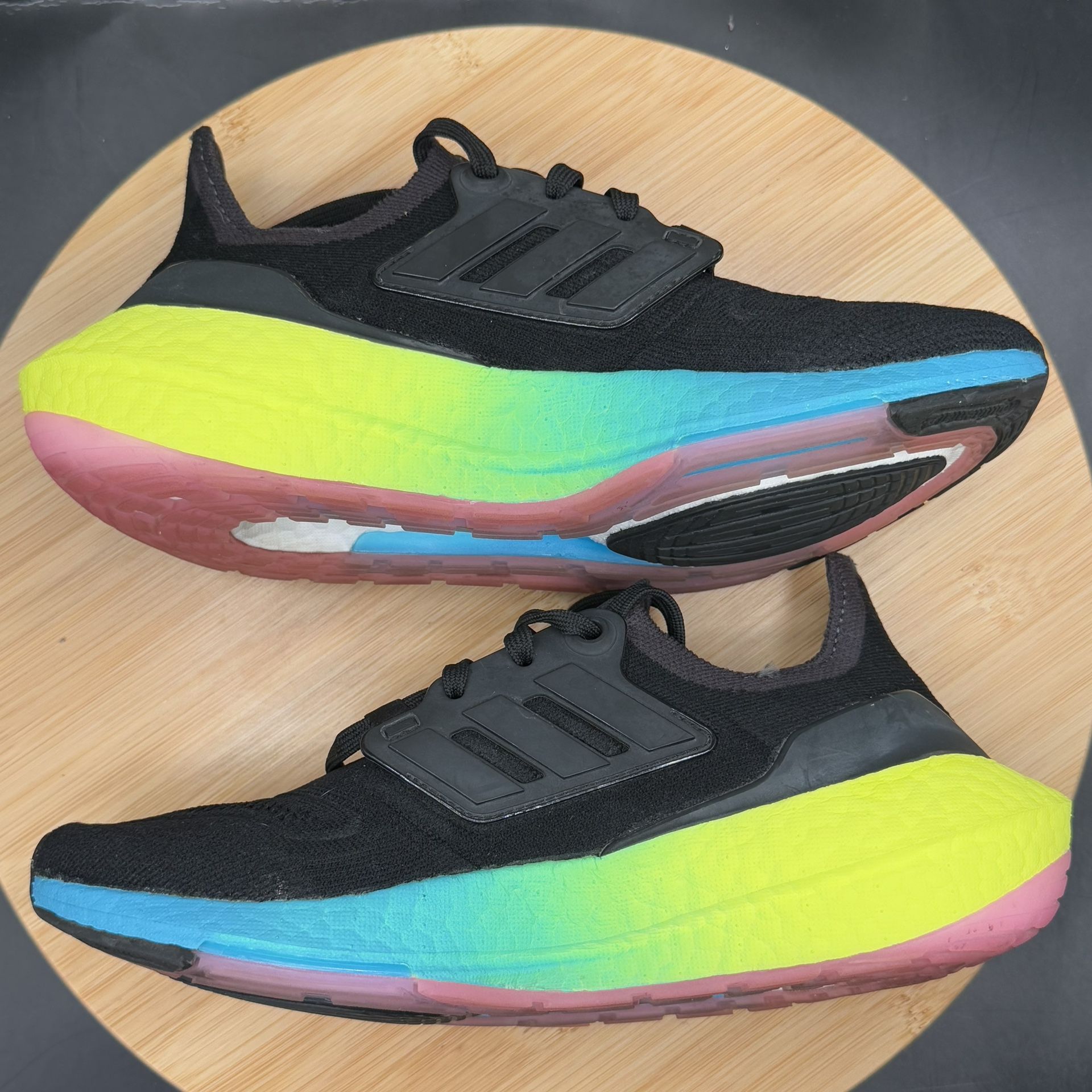 Adidas UltraBoost 22 'Black Multi Gradient' Mens Sz 5 - photo 5