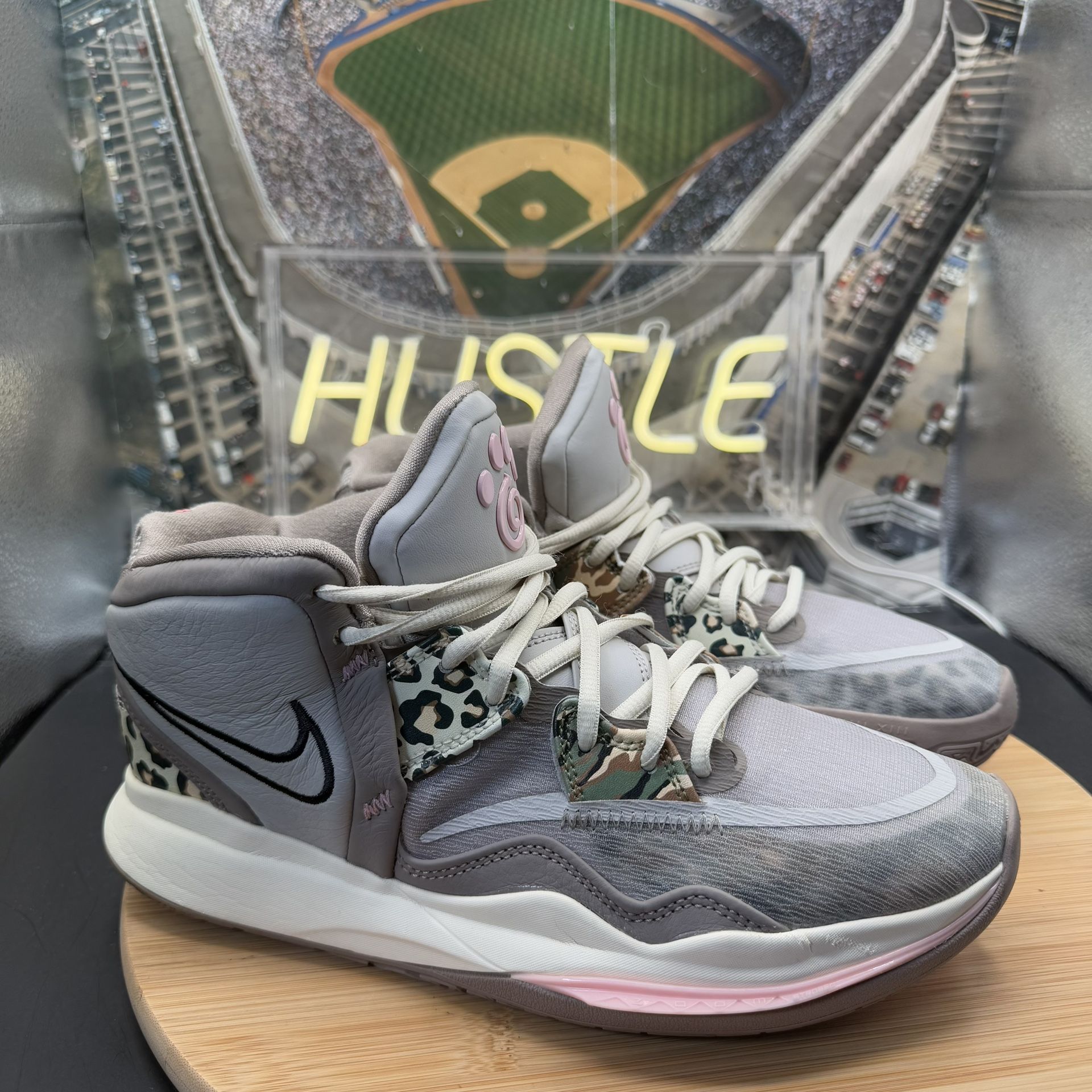 Nike Kyrie Infinity Leopard Camo Mens Size 8 Gray Basketball Sne - photo 2