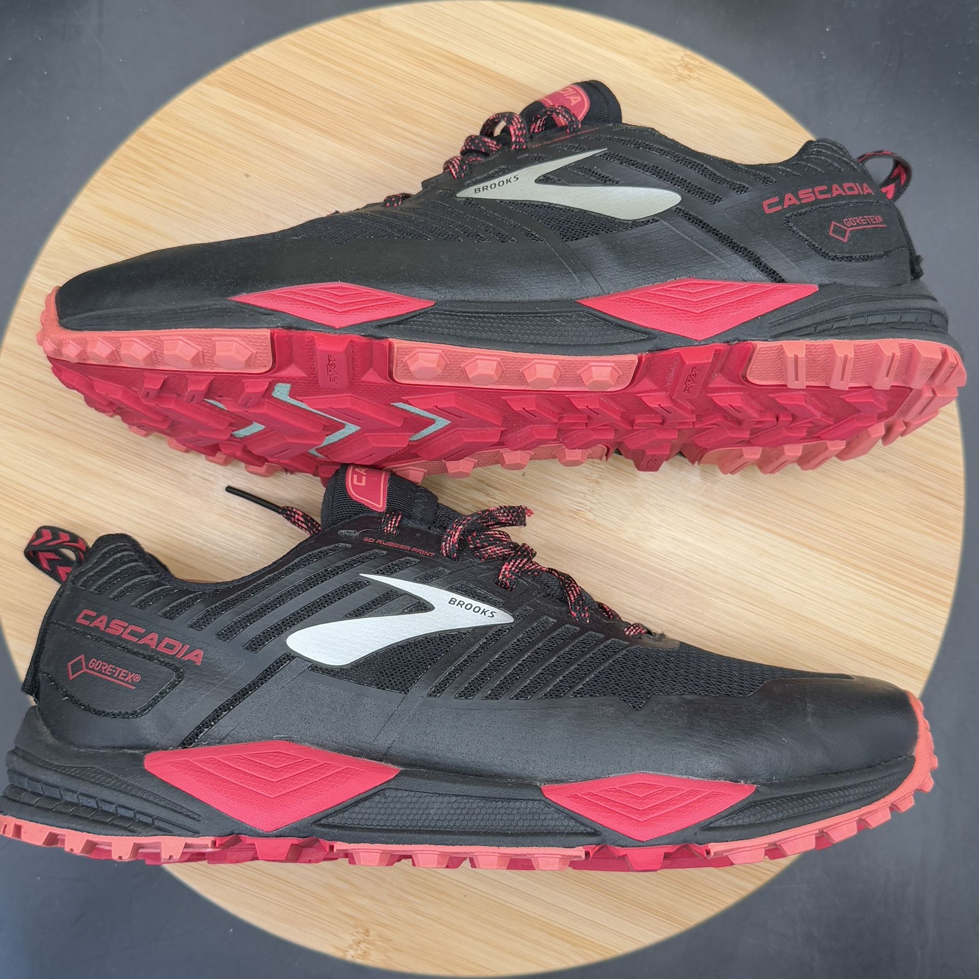 Brooks Cascadia 13 GTX Womens Trail Running Shoes Black/Red Sz 9 - photo 4