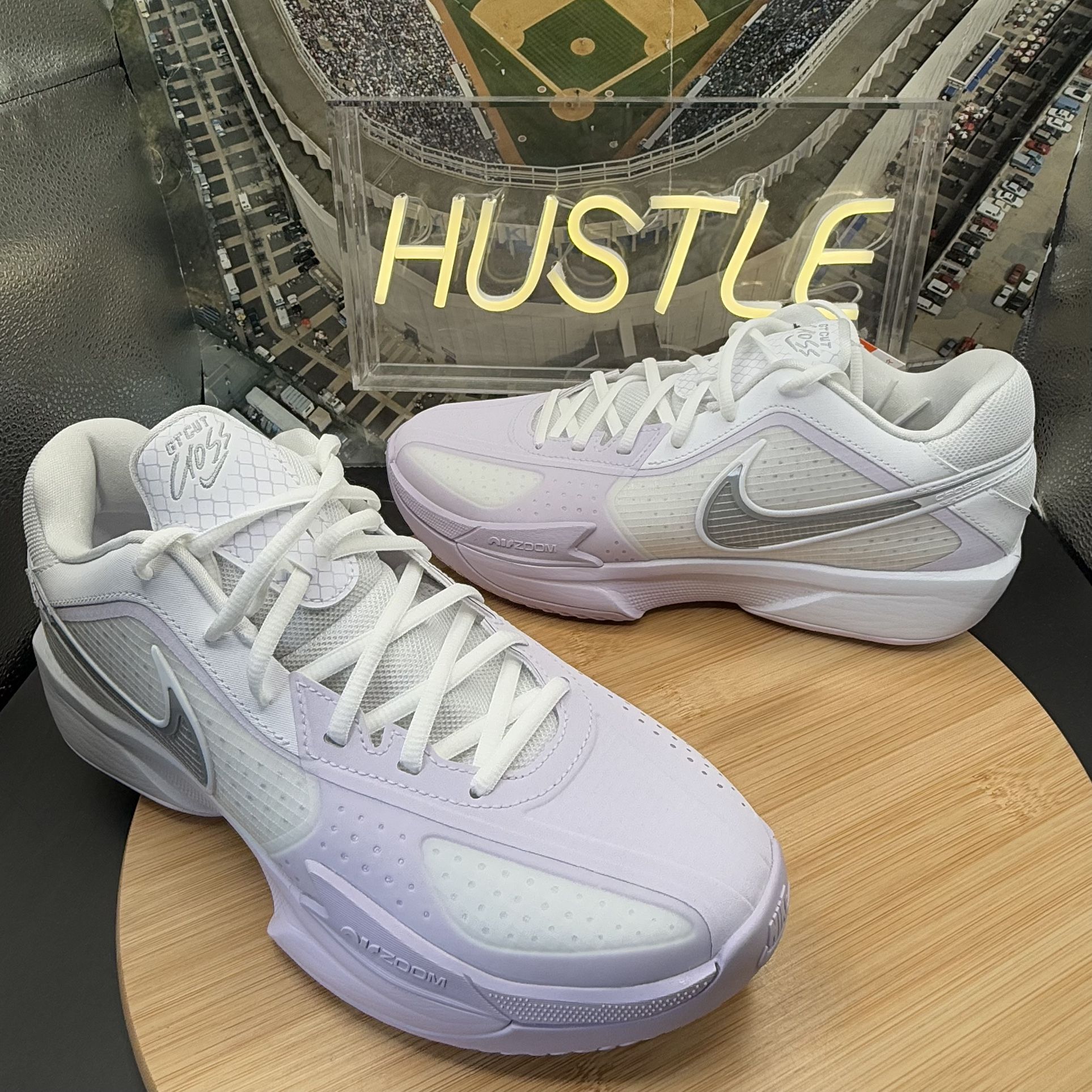 Nike Air Zoom GT Cut Cross Men’s Sz 9/Women’s 10.5