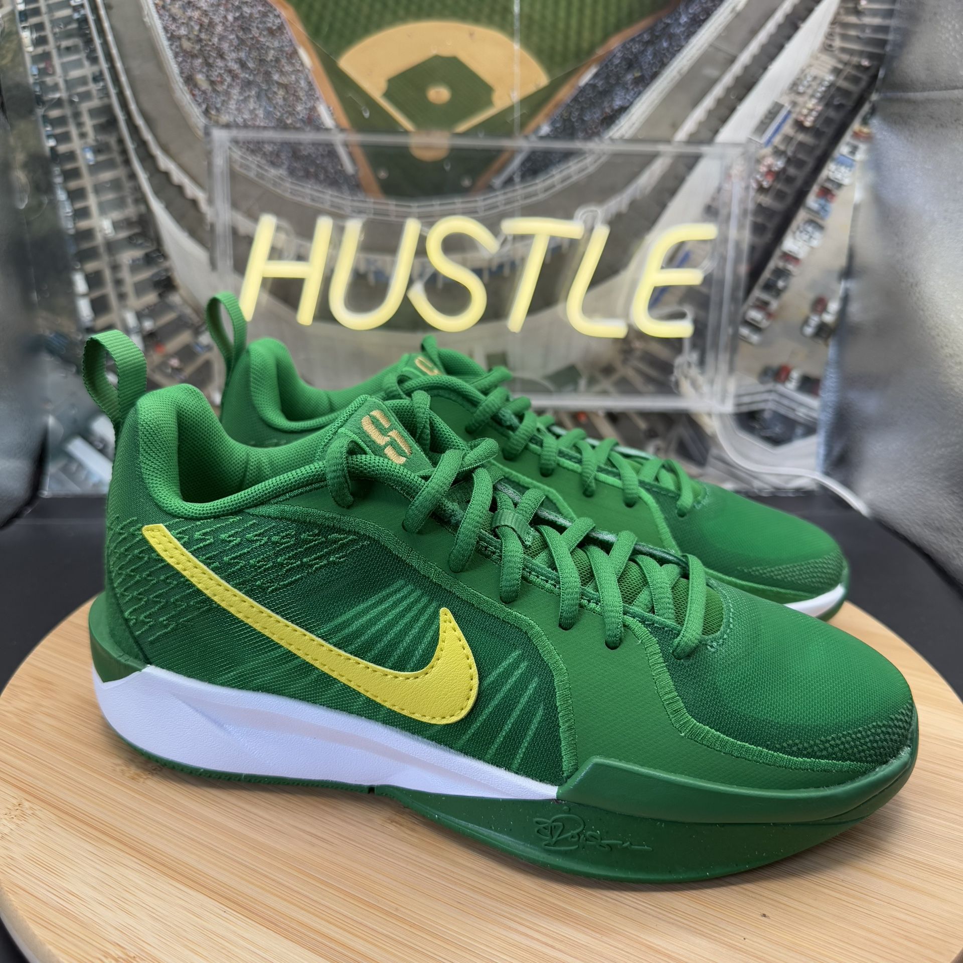 Nike Sabrina 2 (GS) “Oregon Green” Youth Sz 5Y - photo 2