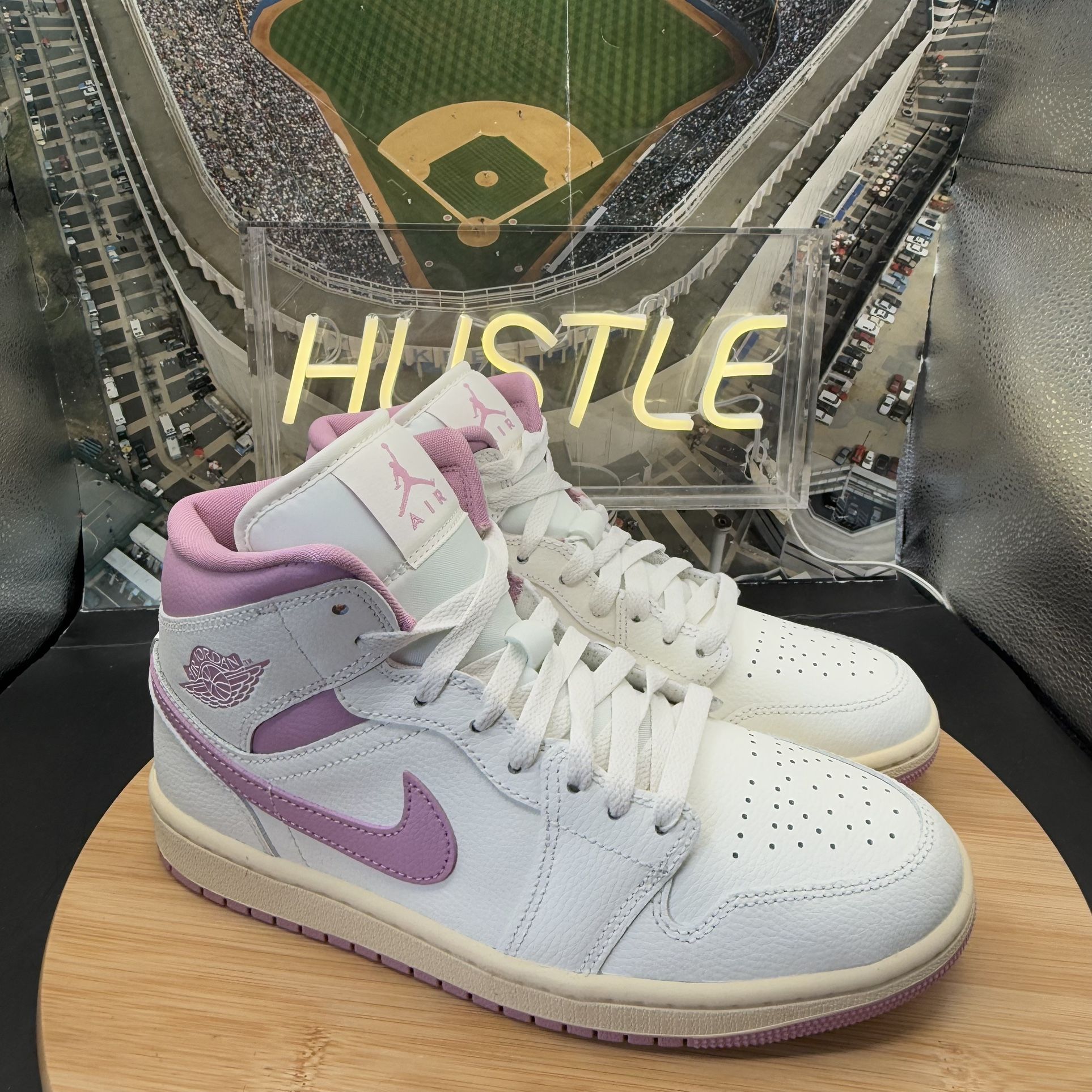Nike Air Jordan 1 Mid Women’s 'Sail Pnk Coconut Milk' 8.5 New - photo 2