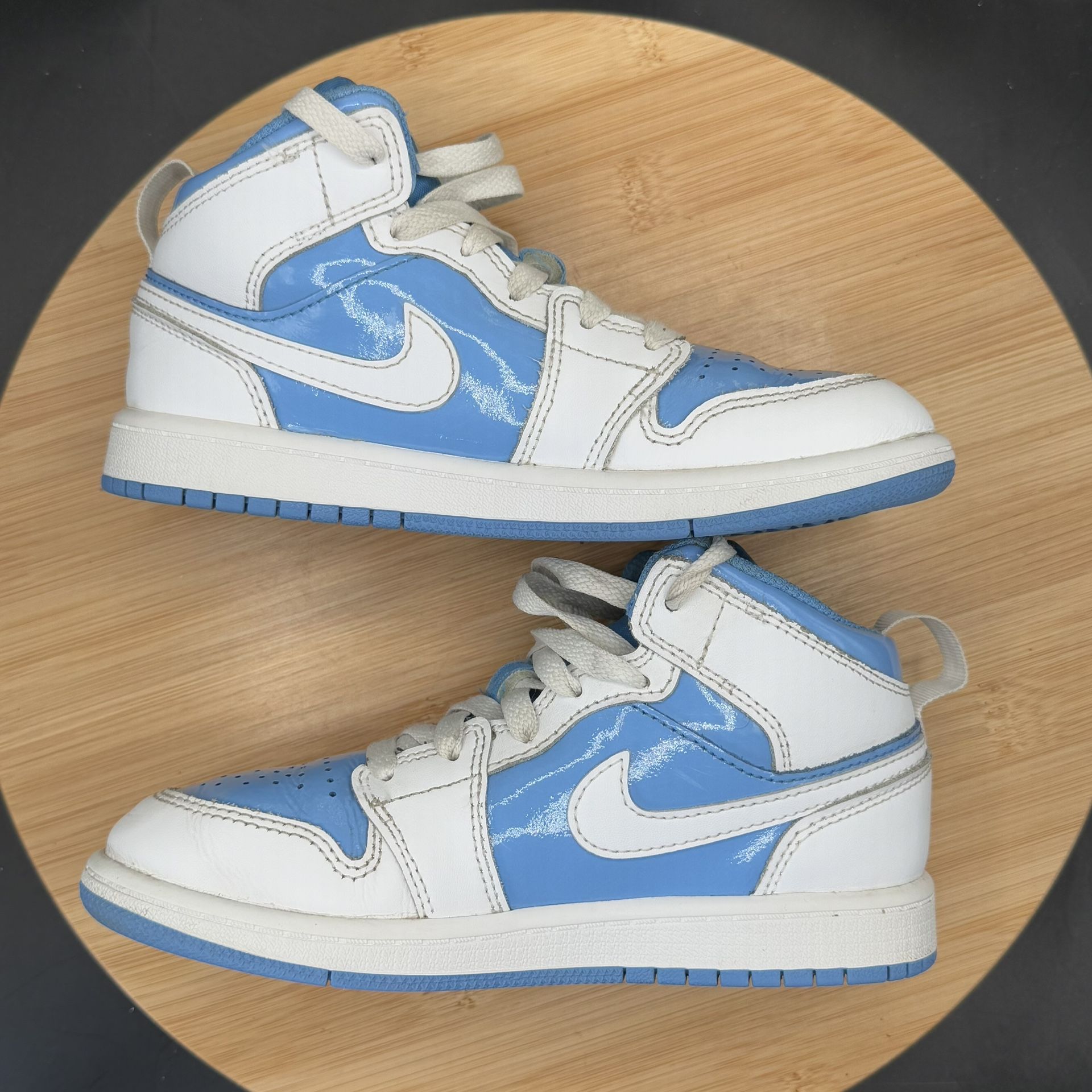 Nike Jordan 1 Mid SE (PS) White/Legend Blue Size 1.5Y - photo 5