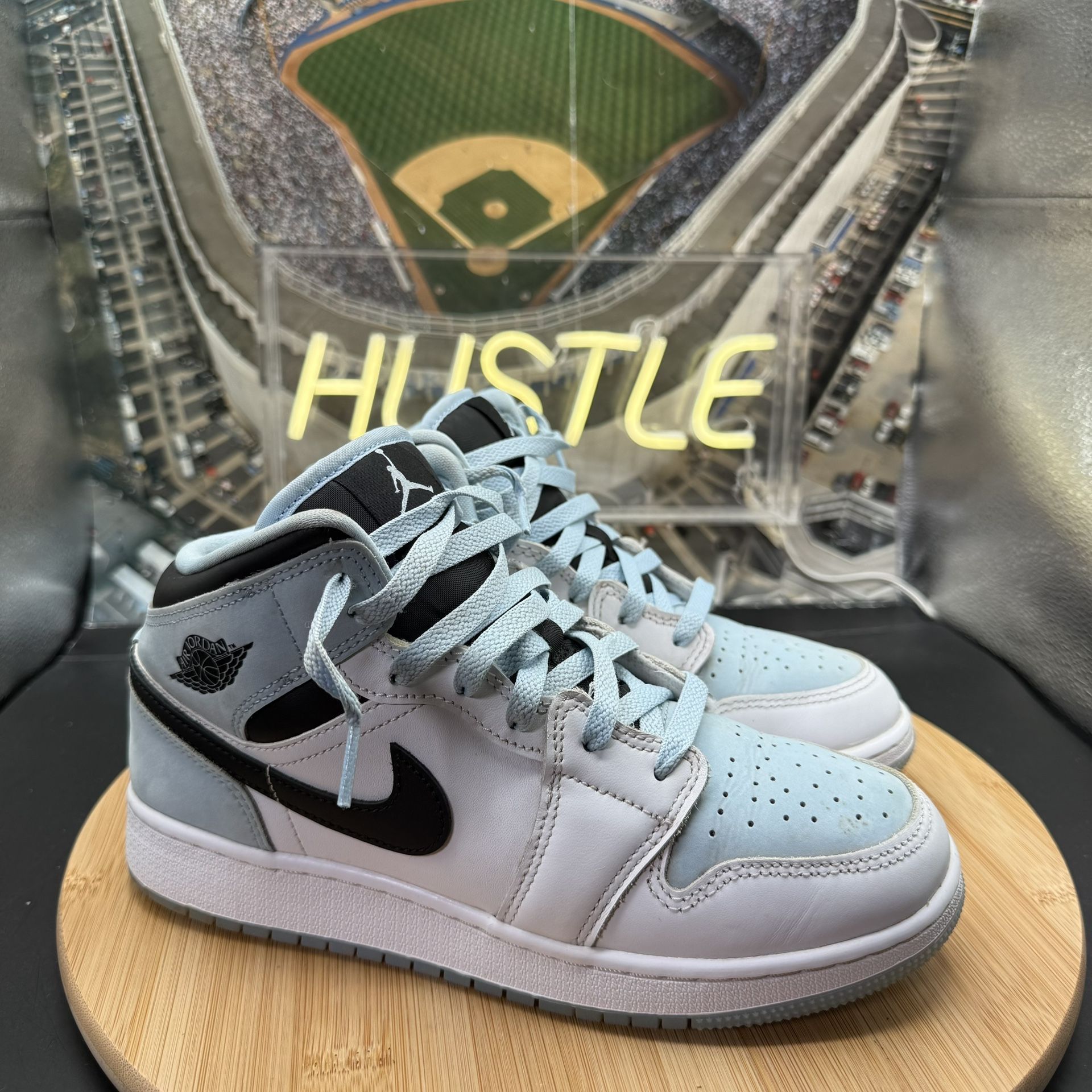 Nike Air Jordan 1 Mid 'Ice Blue' White SE (GS) Size 5.5Y - photo 2
