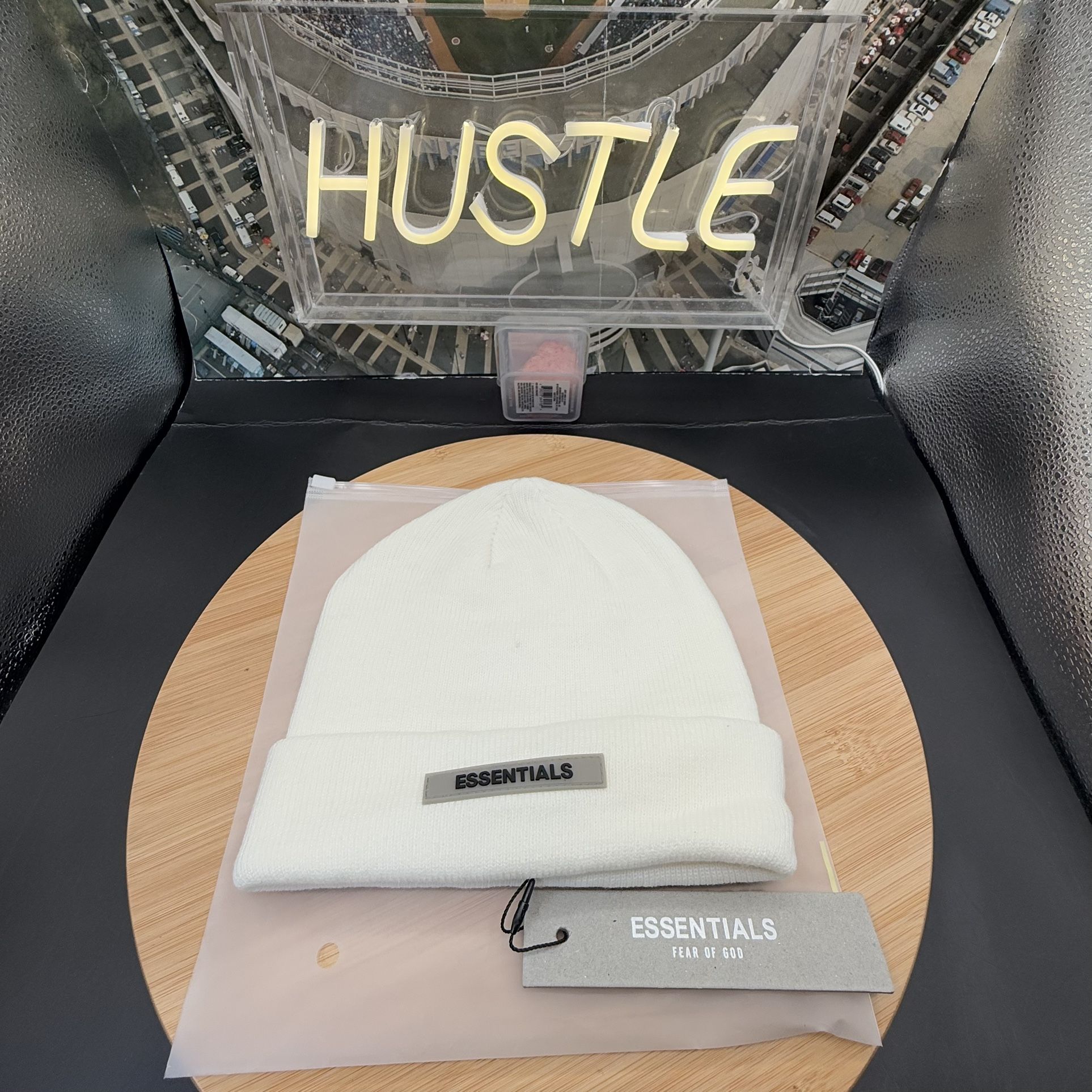 Fear of God FOG Essentials Beanie White/Cream Sz OS
