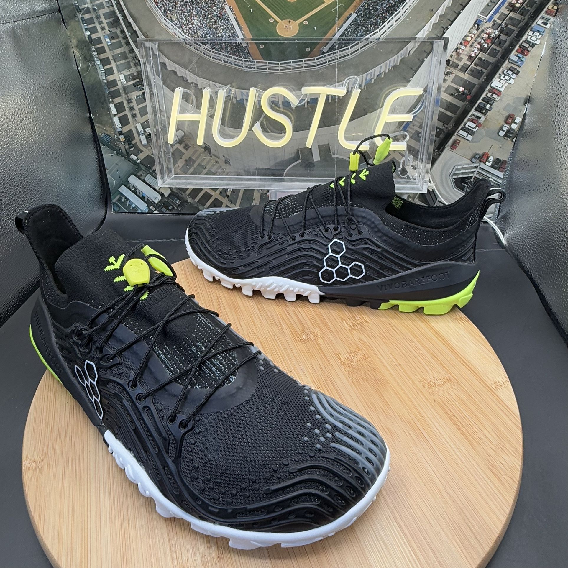 Vivobarefoot Women's Hydra ESC Obsidian Lemon Zest Sz 41