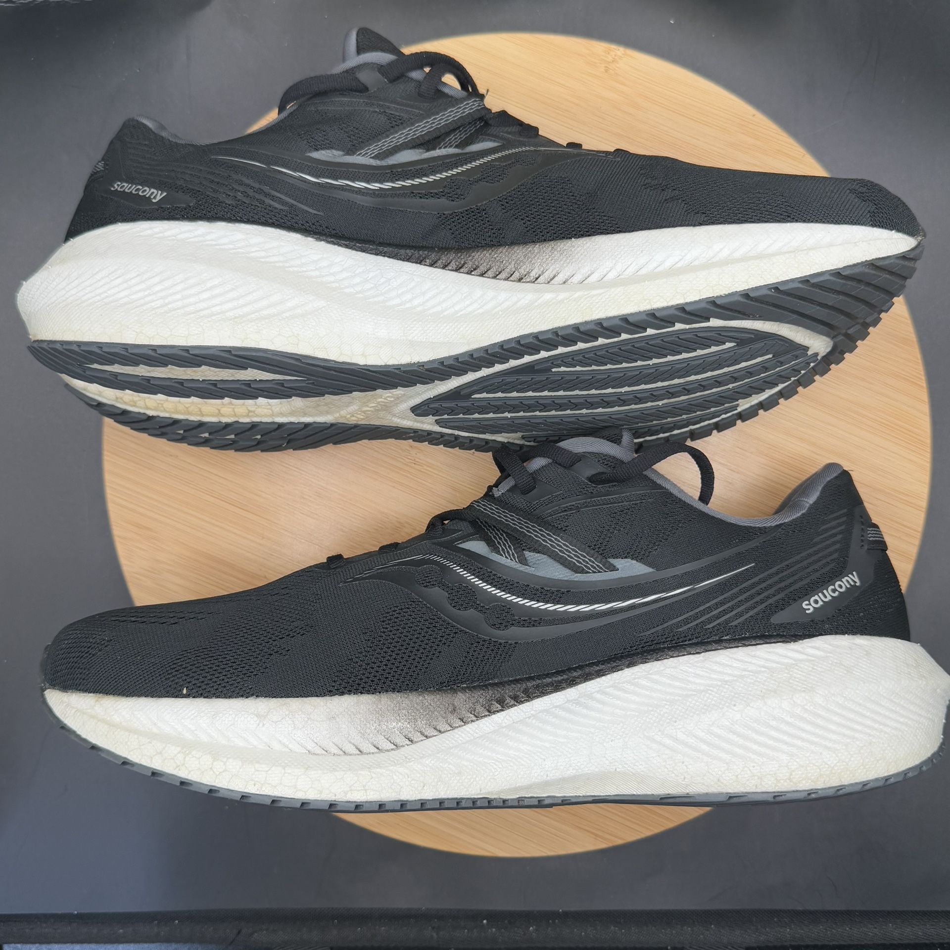 Saucony Triumph 20 Black/White Running Shoes Men’s Sz 12.5 (Wide - photo 5