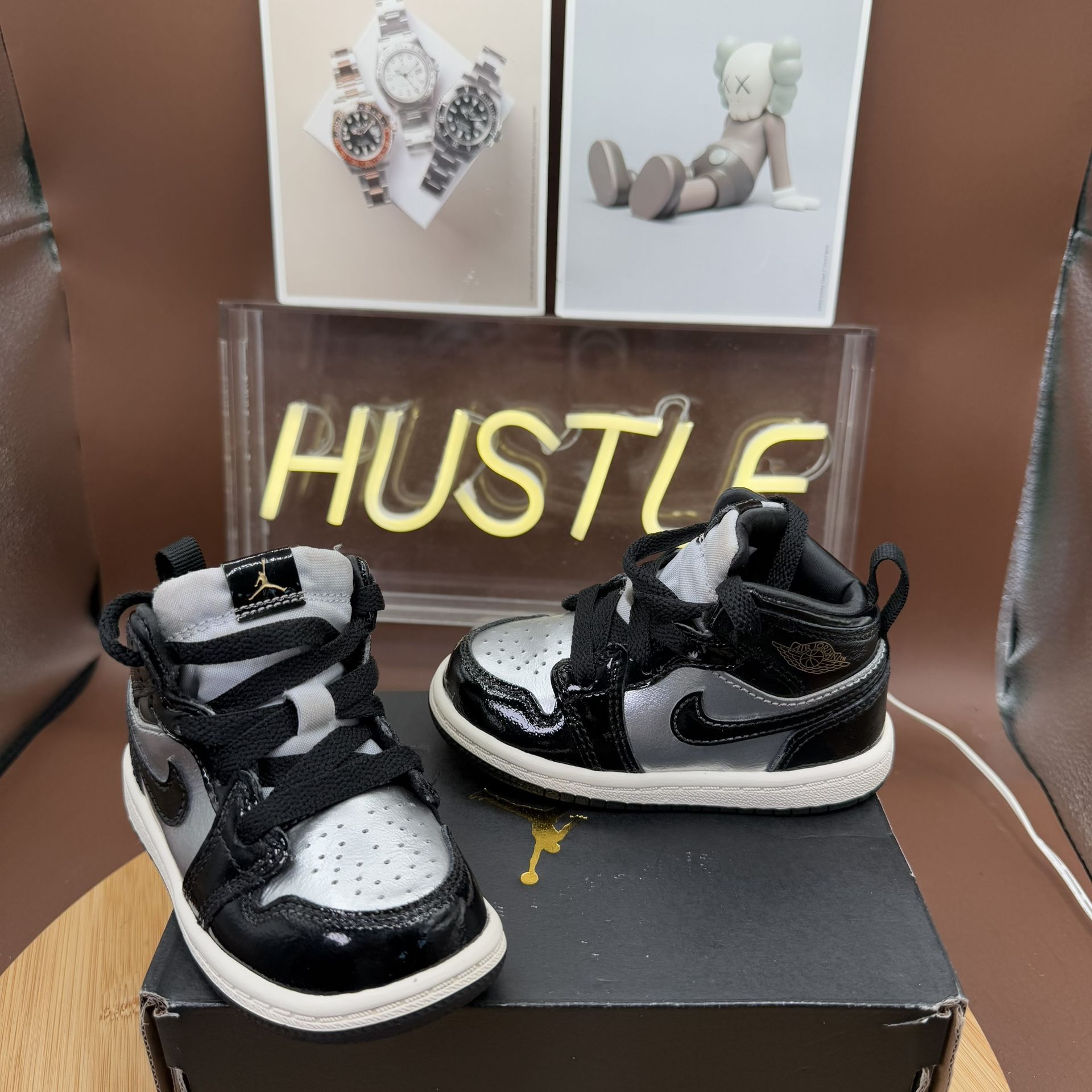 Jordan 1 Mid SE (TD) Shoes Black/Metallic Gold Size 6C (FZ3939-0