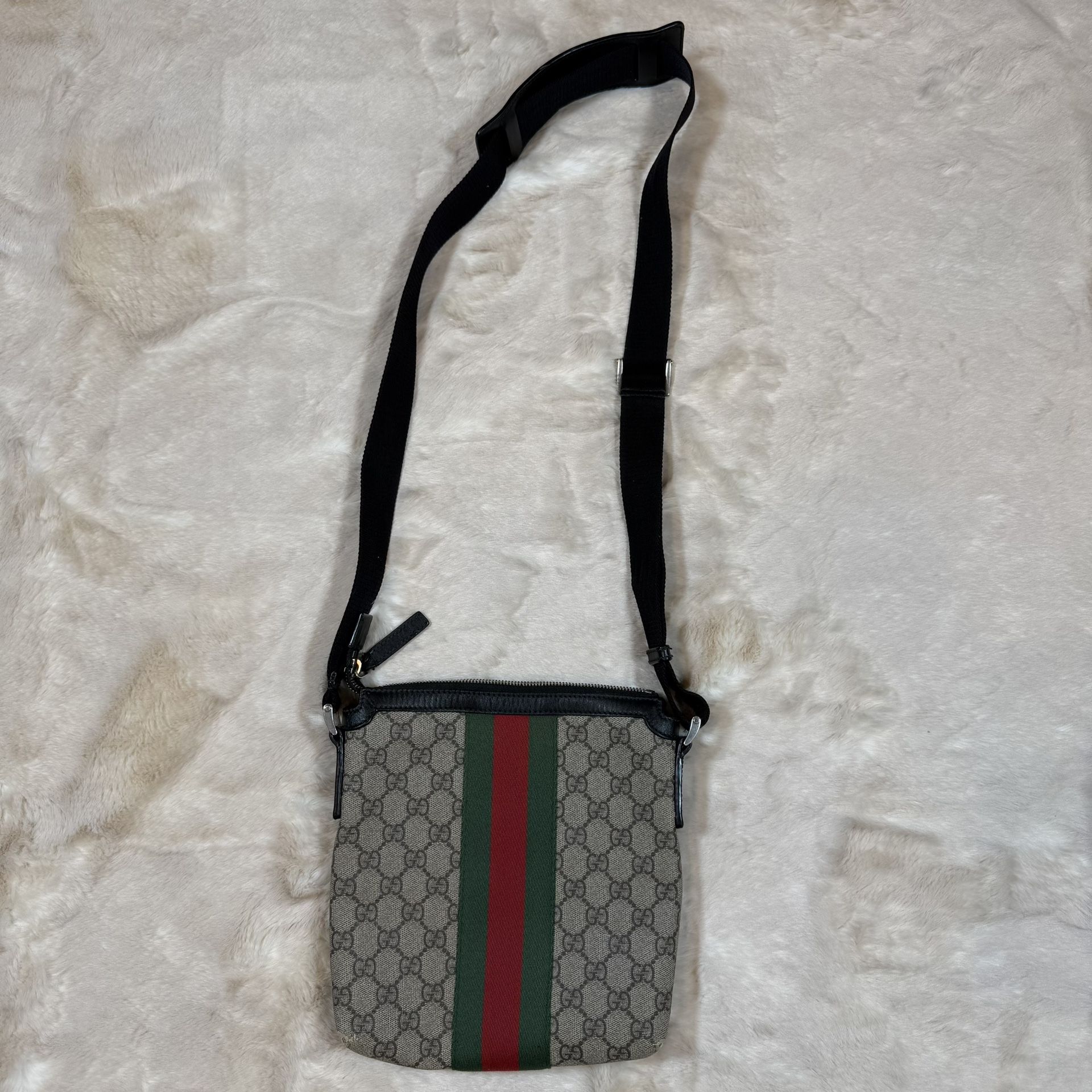 GUCCI GG SUPREME MONOGRAM WEB MESSENGER BAG - photo 2