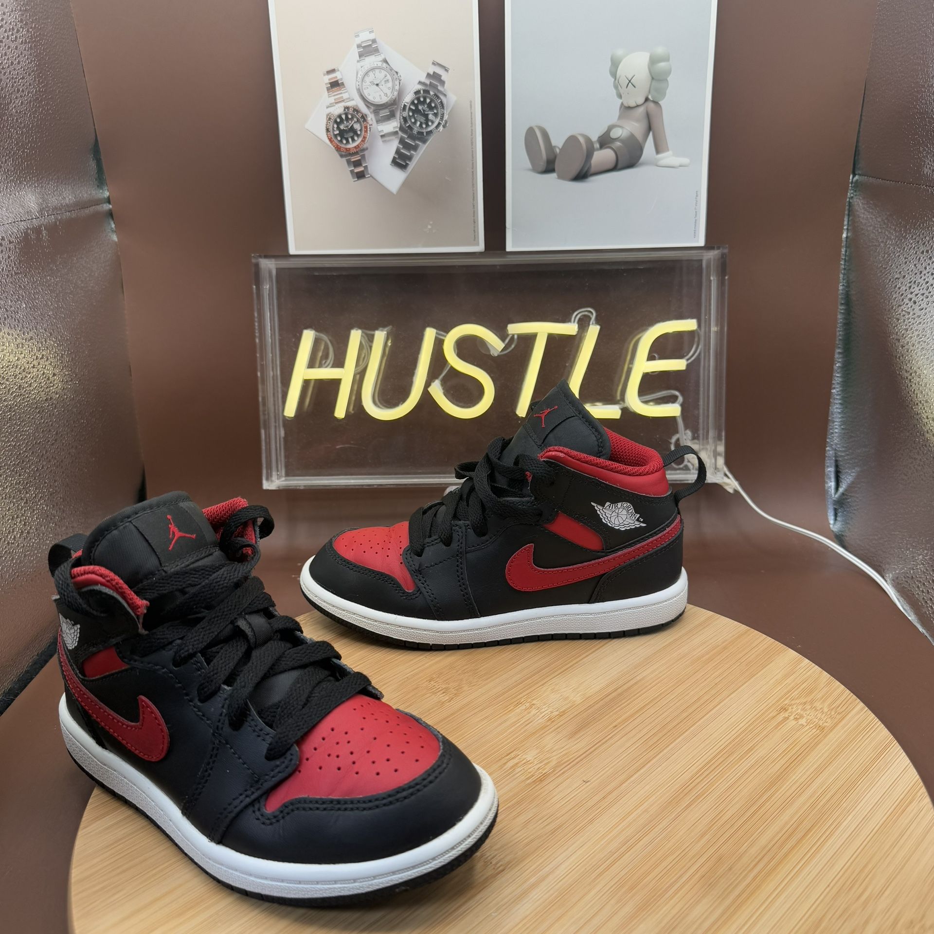 Nike Air Jordan 1 Mid “Bred” Shoes Boys Size 13C