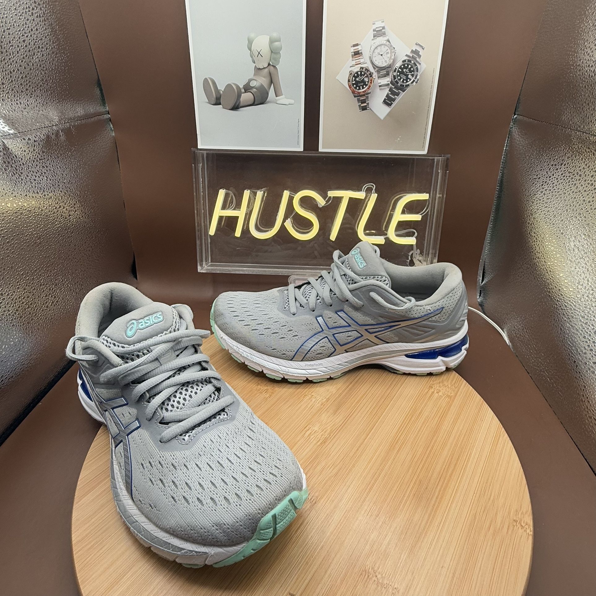 ASICS Women’s GT-2000 9 'Light Grey Blue' Sz 8