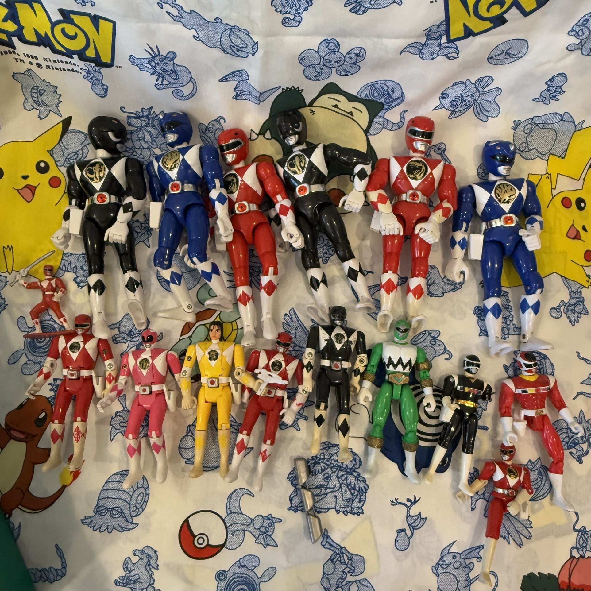 Vintage 90s Power Rangers action figure lot w/ Carrying Case - photo 3