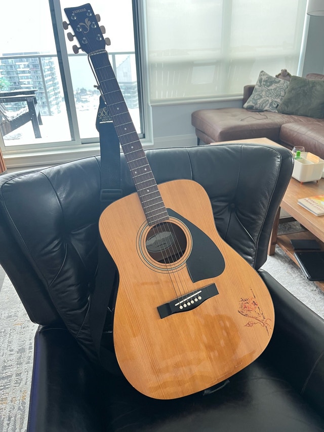 Yamaha FG-400 Guitar - photo 5