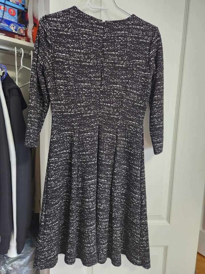 Calvin Klein Women’s Dress – Size 4 – Great Condition - photo 2