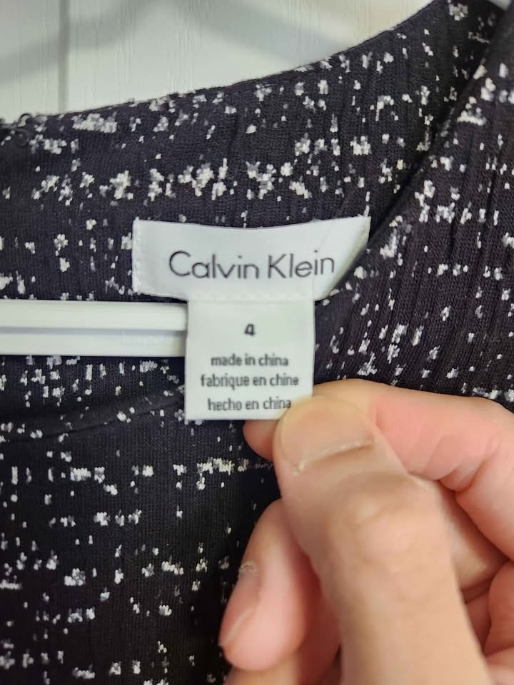 Calvin Klein Women’s Dress – Size 4 – Great Condition - photo 3