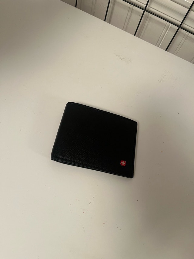 Swiss Gear Wallet - photo 3