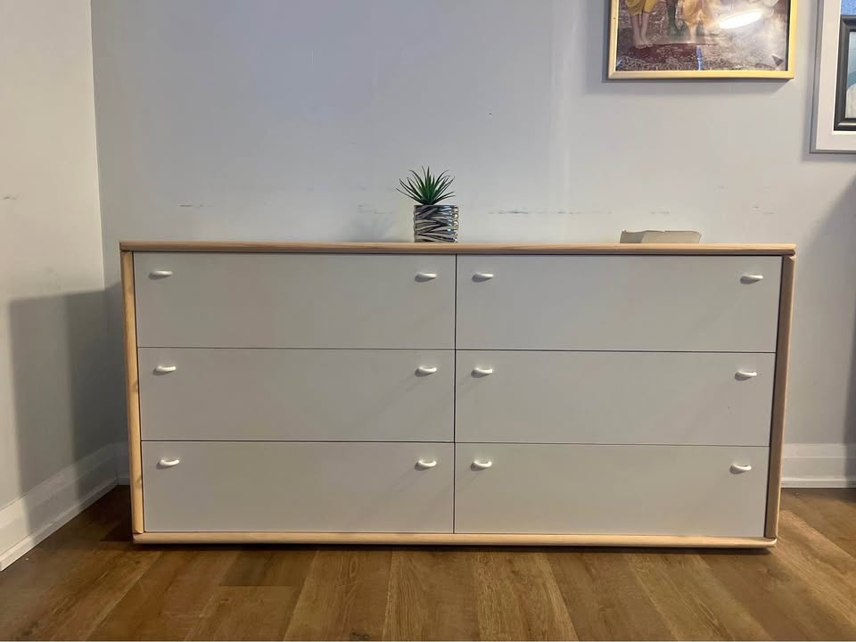 Modern 6-Drawer Dresser / Lowboy – White & Natural Wood – 61”