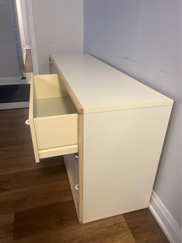 Modern 6-Drawer Dresser / Lowboy – White & Natural Wood – 61” - photo 4