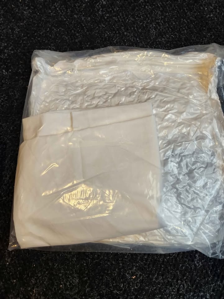 Logan and Cove premium pillow (Twin XL) - photo 2