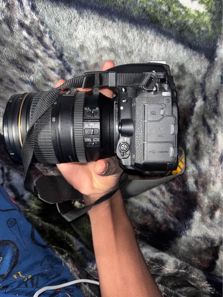 Nikon Digital Camera D750 and lens - photo 4