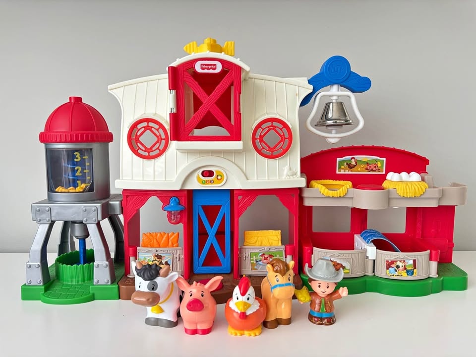 Fisher-Price Little People Farm Playset – Very Good Condition