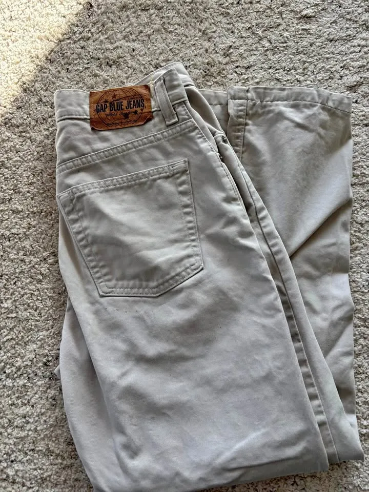 Women’s Pants Bundle, Vintage Gap, Frank&Oak, Levi’s thumbnail