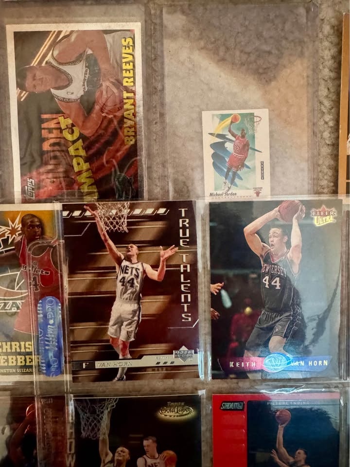 60+ NBA Trading cards- Trae Young , Keith Van Horn plus some hig - photo 5