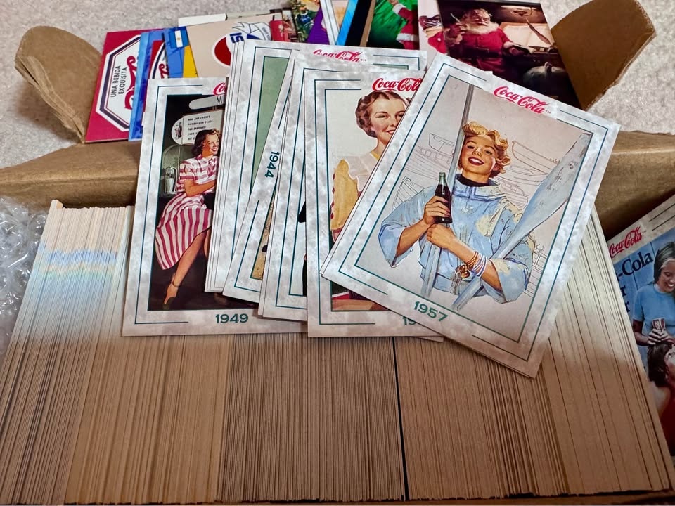 Over 500 Pepsi & Coca Cola Collector Trading Cards - photo 2