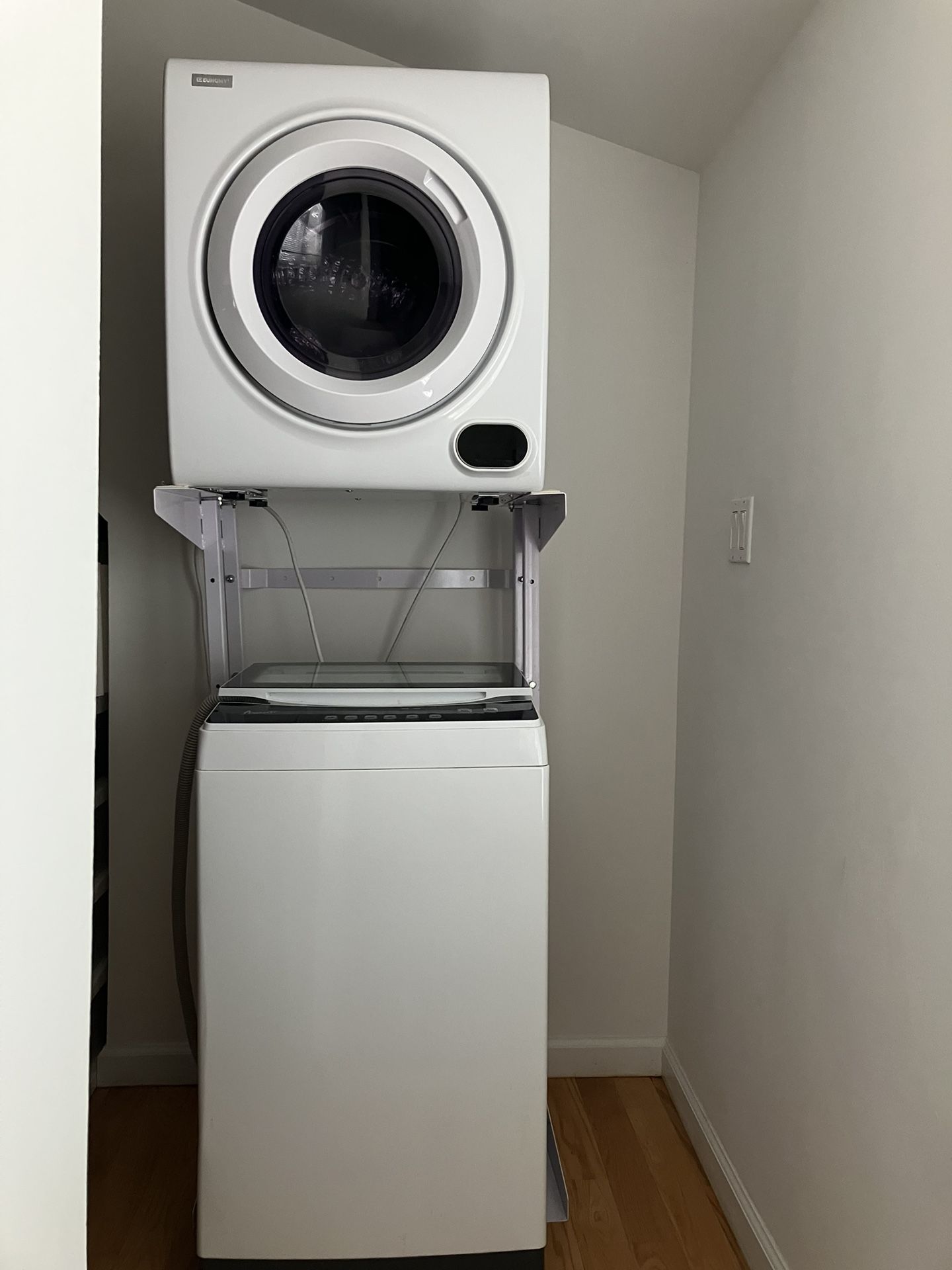 Washer & Dryer With Stand - Pick Up @ 11356