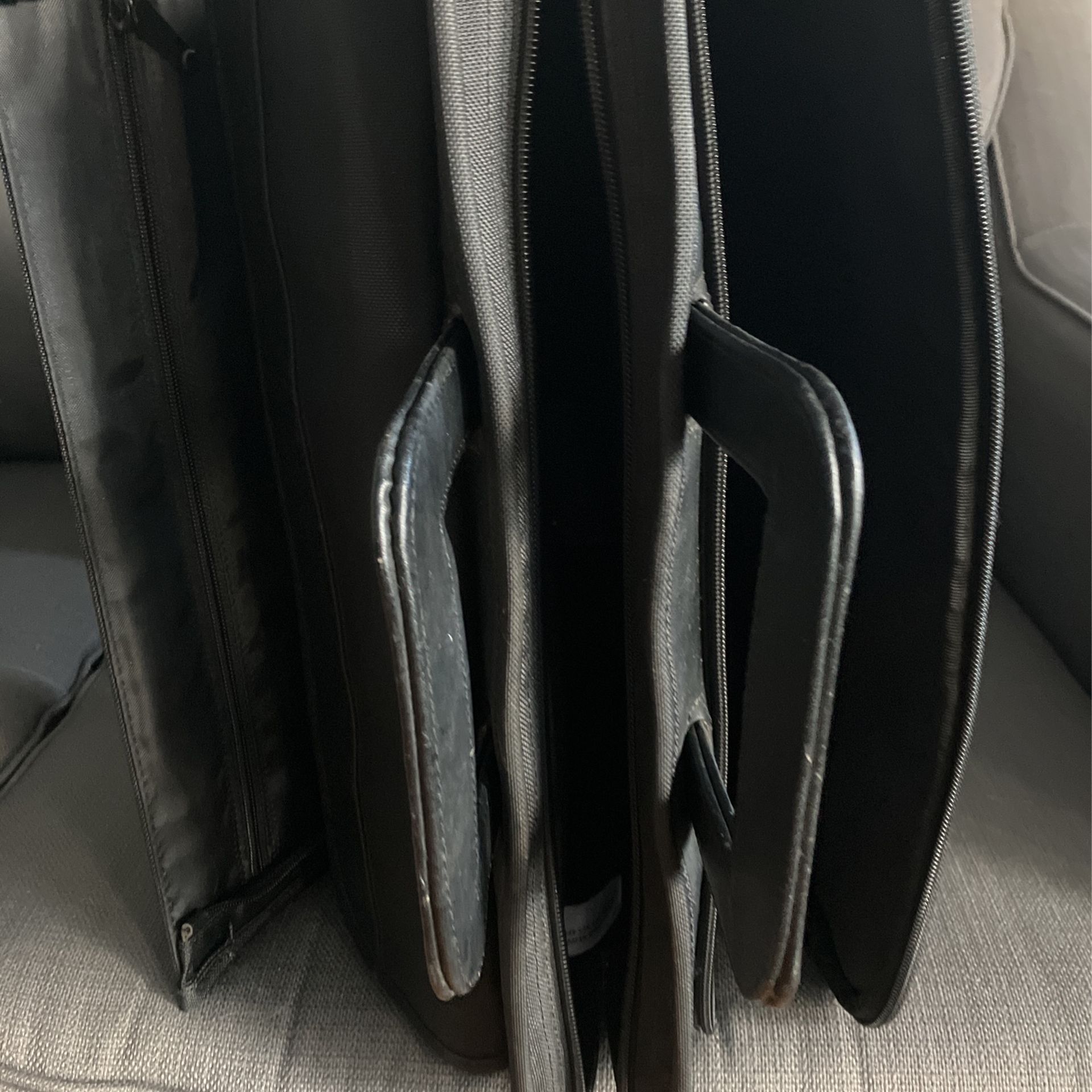 Business Or Laptop Carry On Bag - photo 4