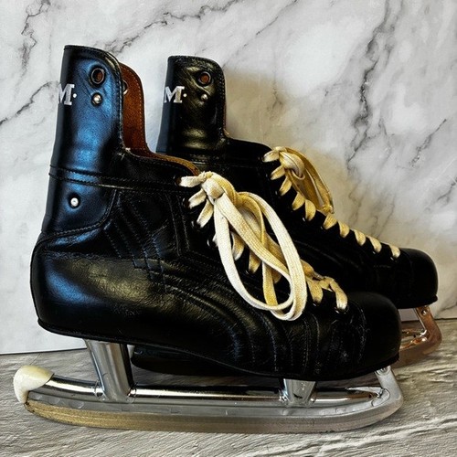 Vintage 1970's CCM Men's Ice Hockey Skates