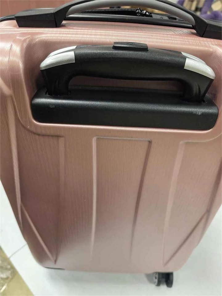 Samsonite Centric 2 Scratch resistance 28inches - photo 3