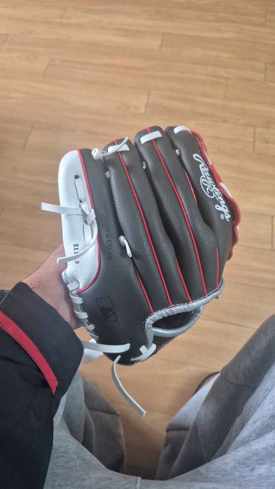 Brand new Rawlings baseball glove - photo 2