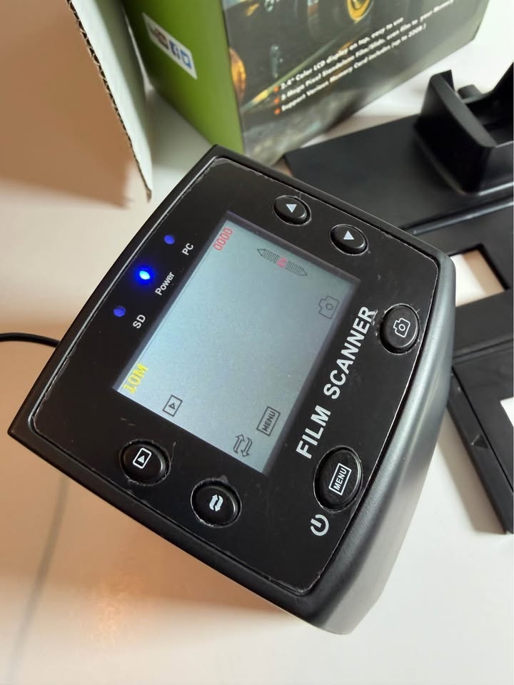 DIGITNOW Film/Slide Scanner - 5mp sensor - photo 5