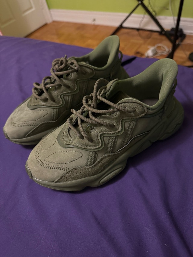 Adidas Ozweego Shoes, Olive Green (US 6 Women’s, US 5 Men)