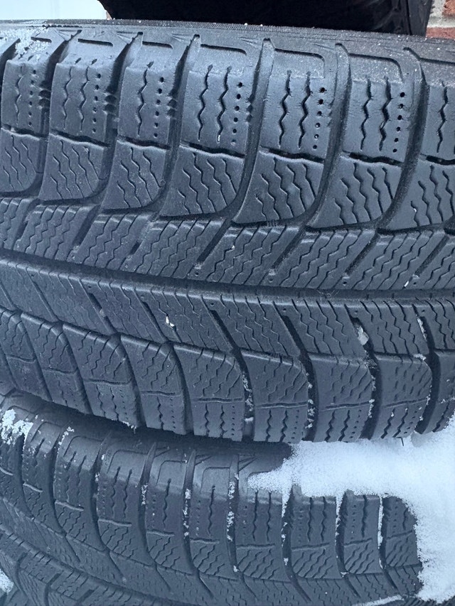Mazda 3 tires 205/55R16 - photo 2
