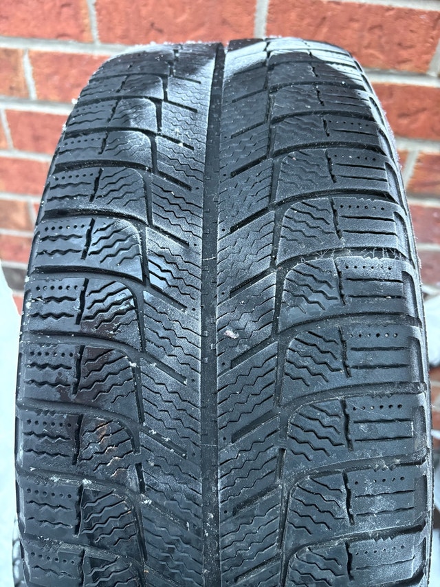 Mazda 3 tires 205/55R16 - photo 3