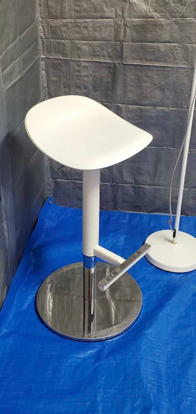 Setof2 IKEA JANINGE Bar Stools, (White) swivel adjustable - photo 5