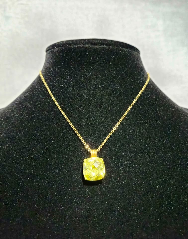 Beautiful Gemmed Necklace $40 - photo 2