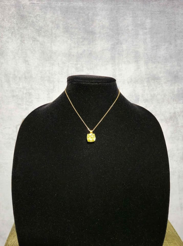 Beautiful Gemmed Necklace $40 - photo 4