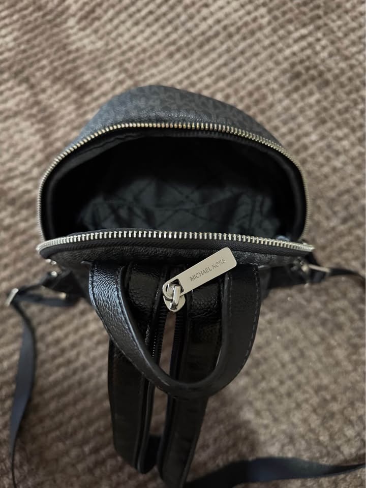 Michael Kors Jaycee XS Convertible Backpack Purse - photo 5