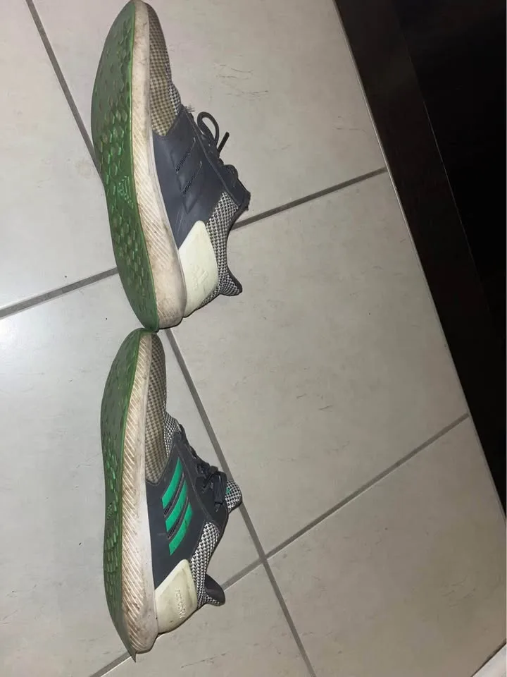 Adidas PureBoost DPR Youth Size 6 image indicator(3)