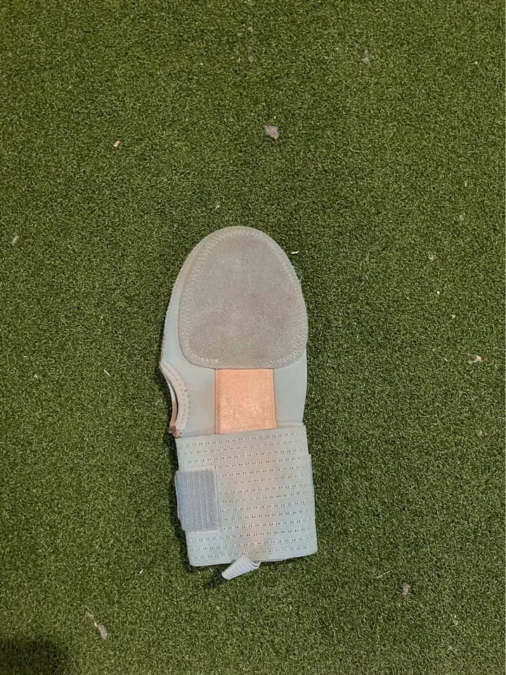 Evoshield Victory Blue Lefthand Sliding Mitt (Adult size) image indicator(2)