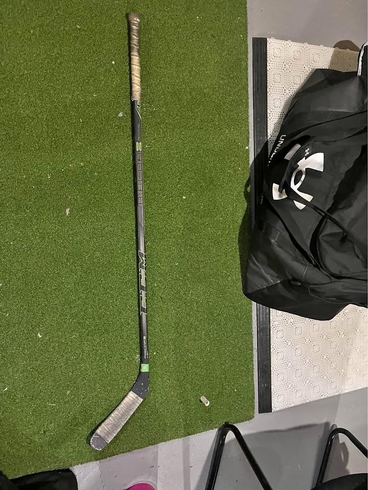 CCM RIBCOR p29 right handed kids stick