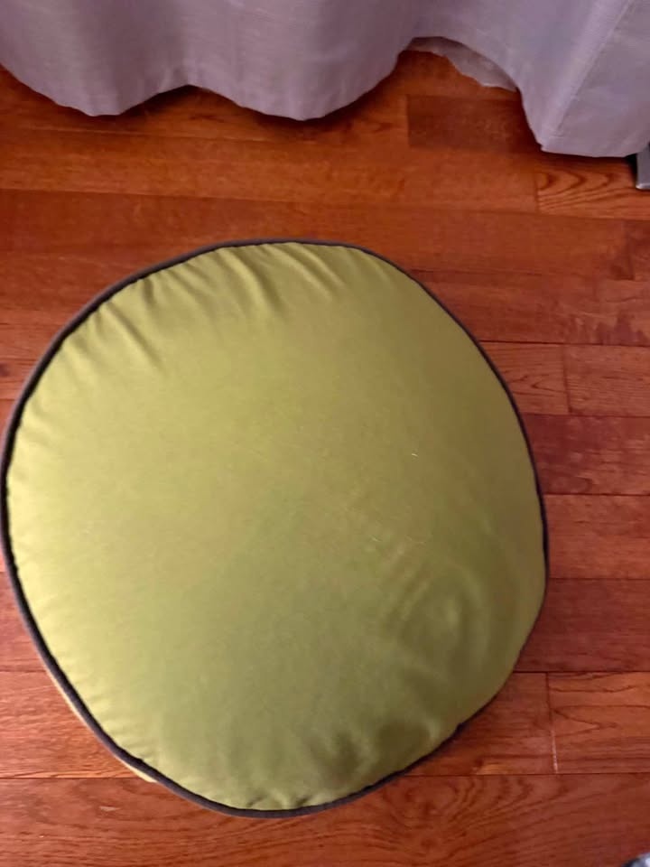 Yogibo Green Bean Bag Cusion