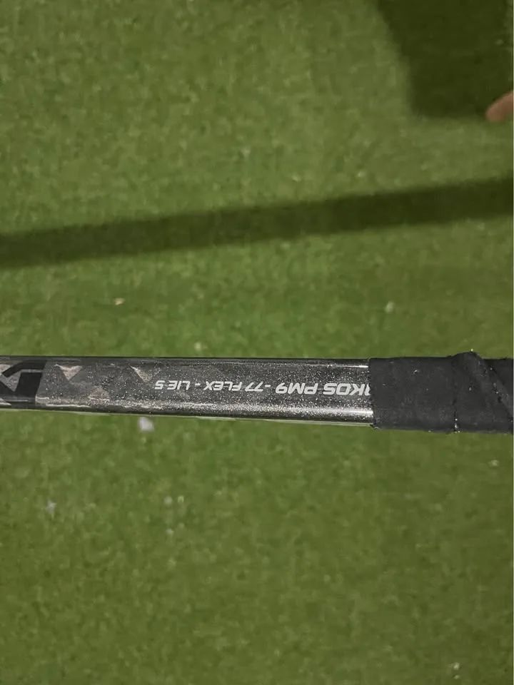 Bauer Nexus Stamkos right handed hockey stick image indicator(2)