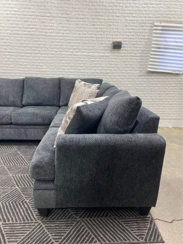 Sectional Sofa New - photo 4